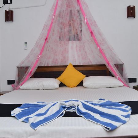 Kosi Giggles Resort Weligama Exterior photo