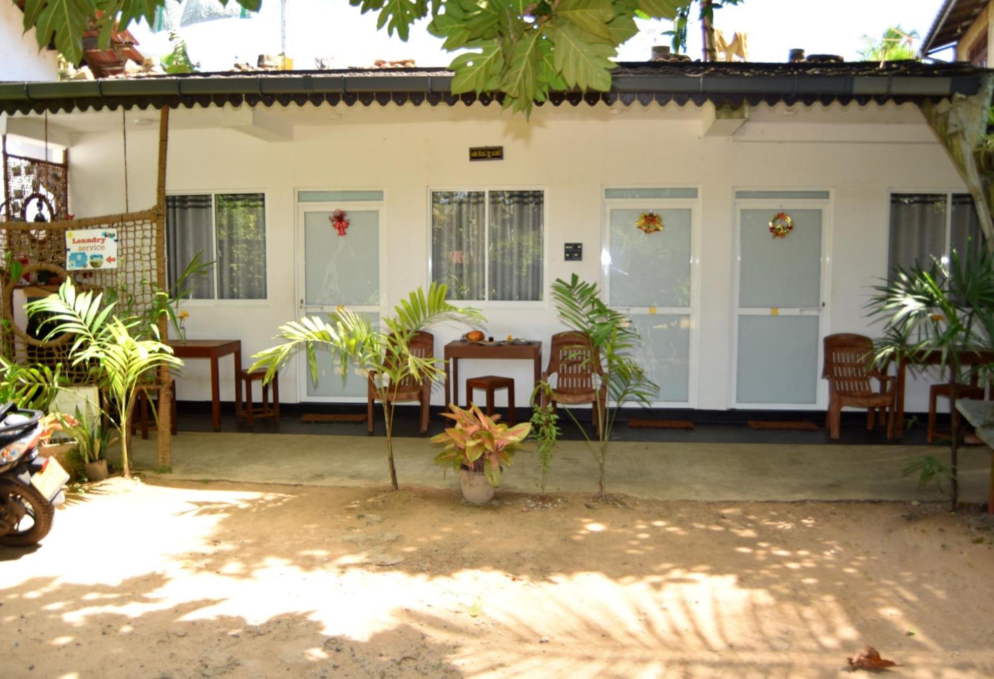Kosi Giggles Resort Weligama Exterior photo