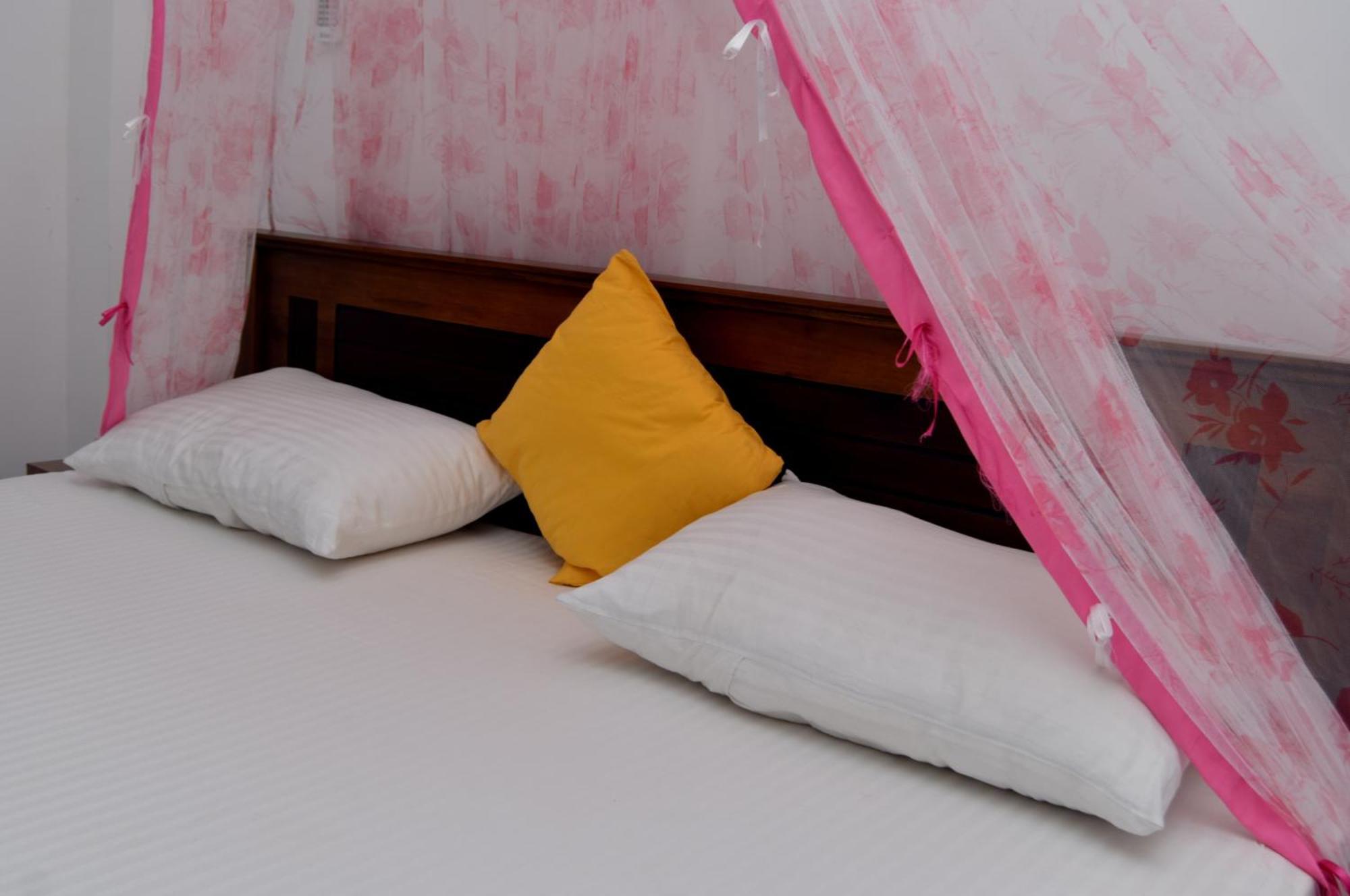 Kosi Giggles Resort Weligama Exterior photo